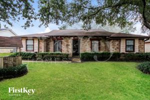 featured image of 353 Dawn Hill Dr