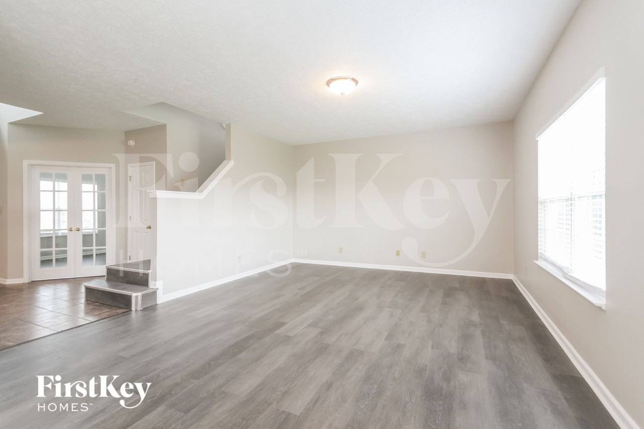 2935 Coles Creek Ln - Photo 5 of 15