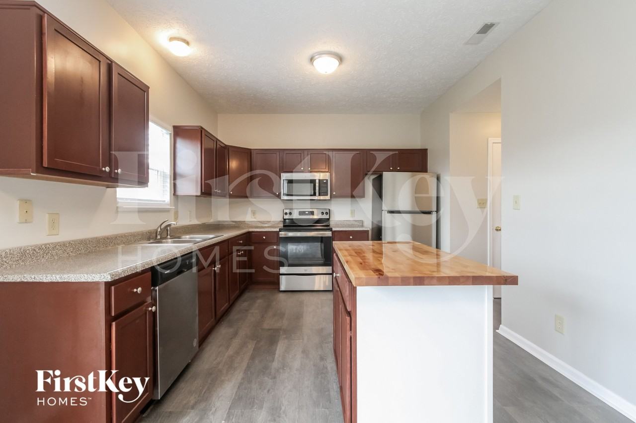 2935 Coles Creek Ln - Photo 7 of 15
