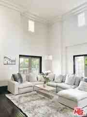 1311 Centinela Ave #2 - Photo 2 of 8