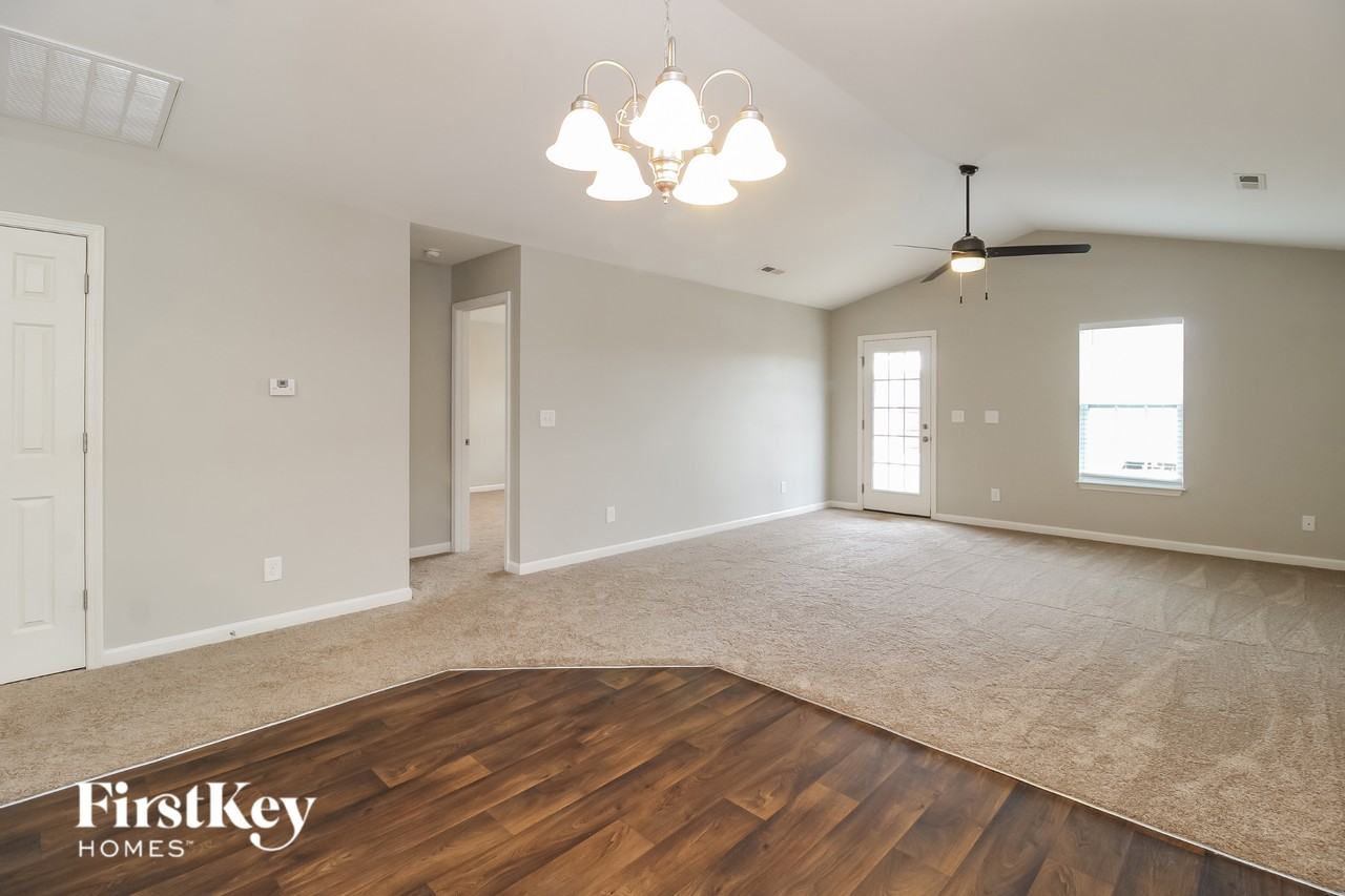 794 Bitting Hall Cir - Photo 4 of 15