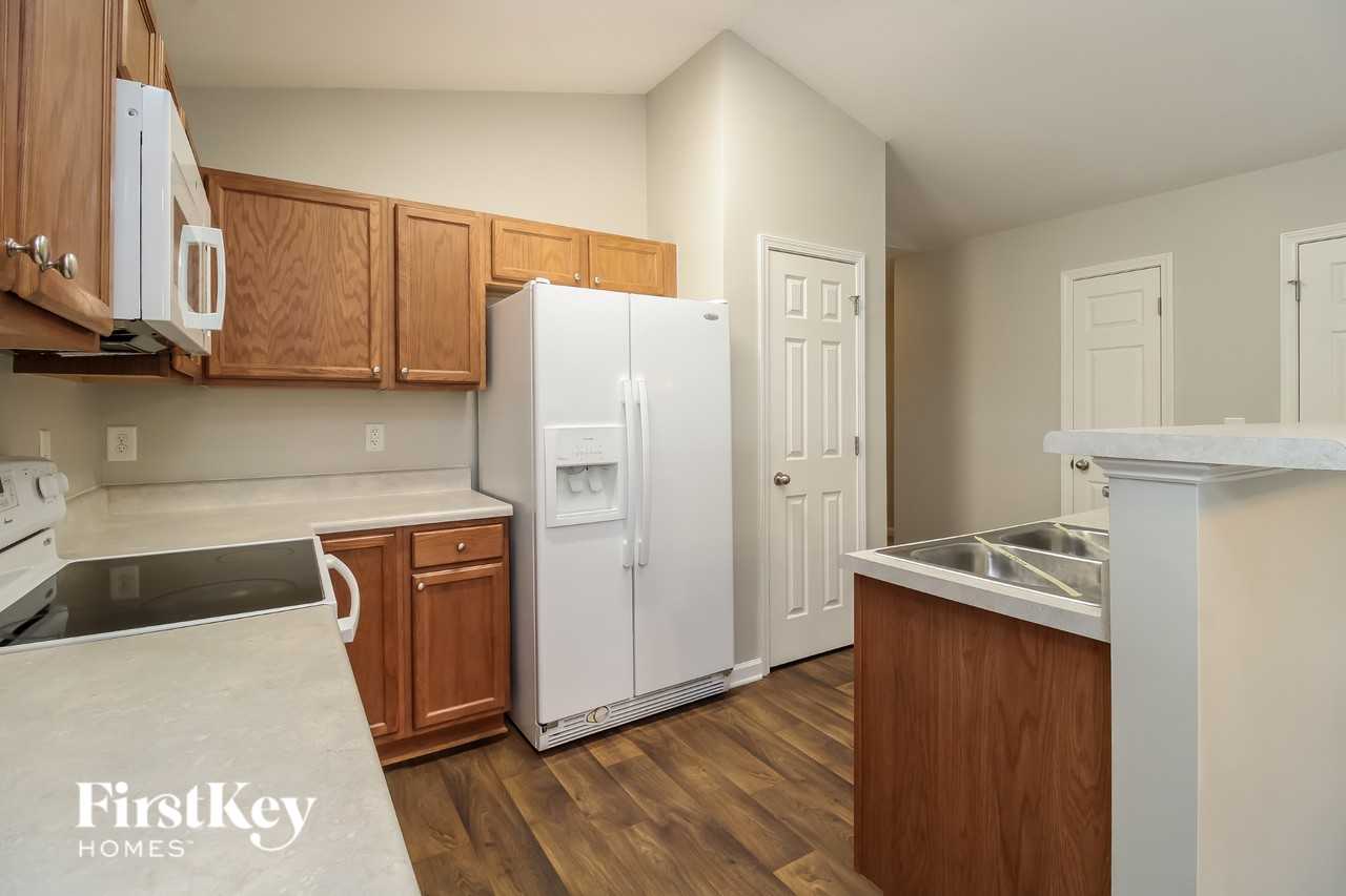 794 Bitting Hall Cir - Photo 6 of 15