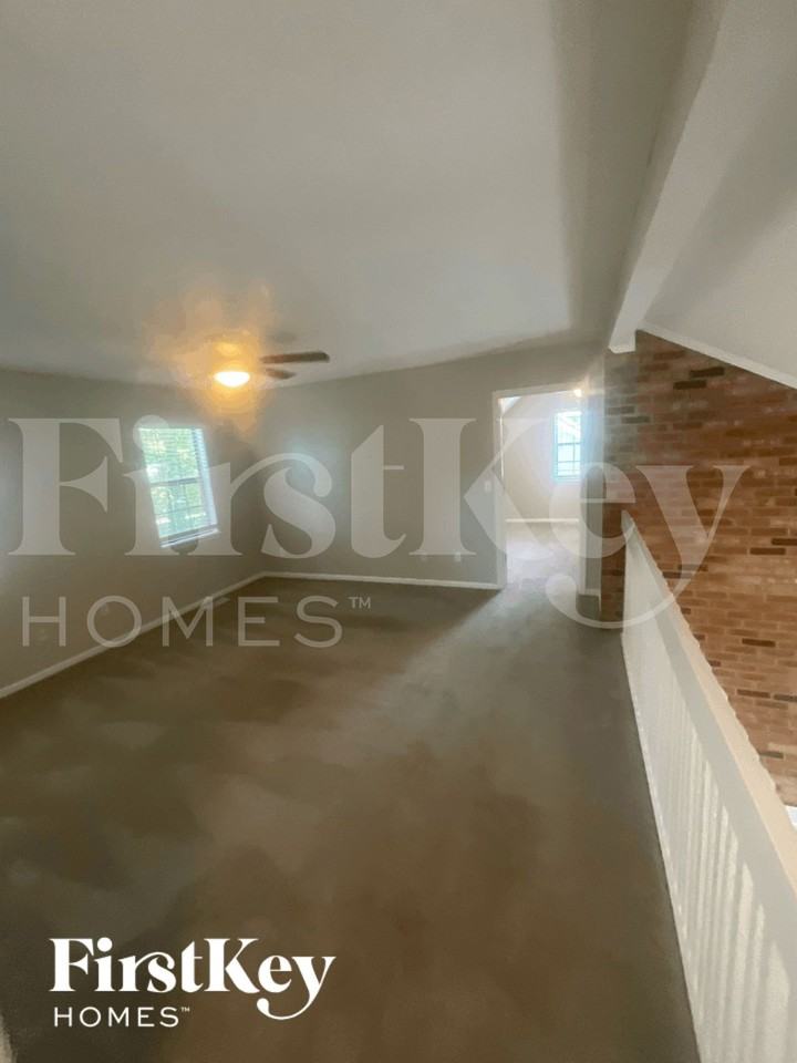 103 Aldrich Pl - Photo 4 of 14
