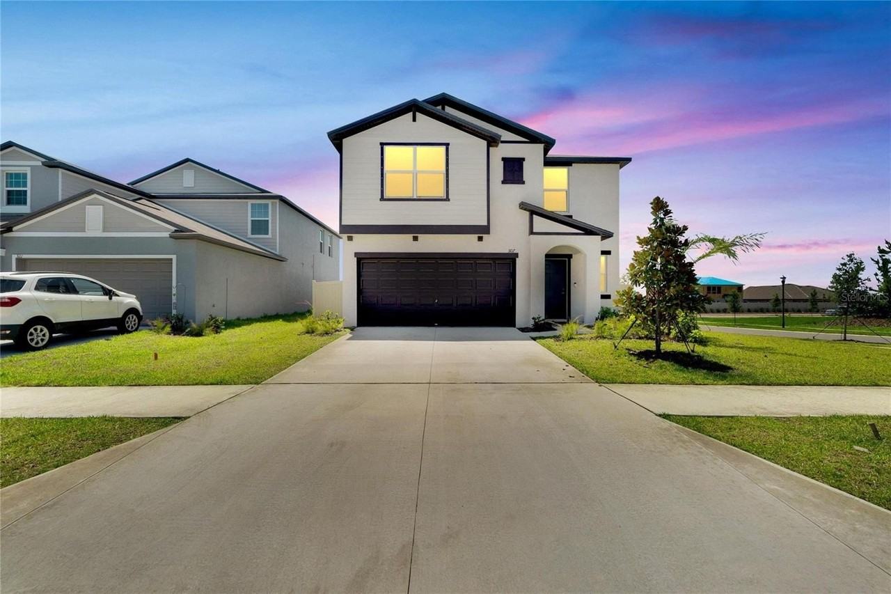 3107 Oyster Cove St - Photo 2 of 50