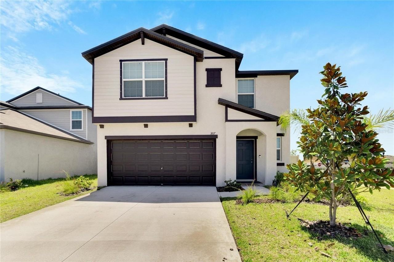 3107 Oyster Cove St - Photo 3 of 50