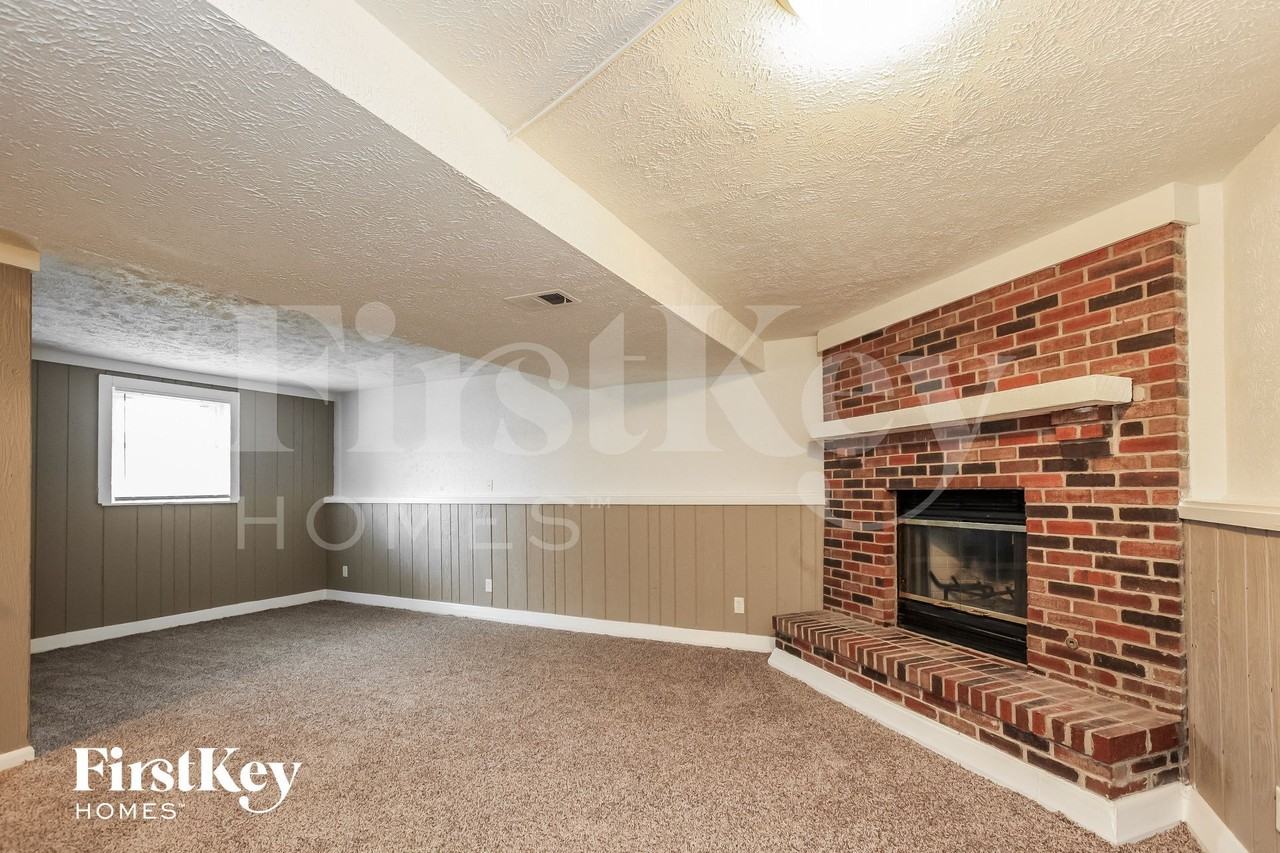 9015 Caminito Ct - Photo 7 of 15