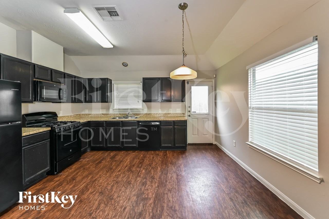2343 Gianna Way - Photo 6 of 13