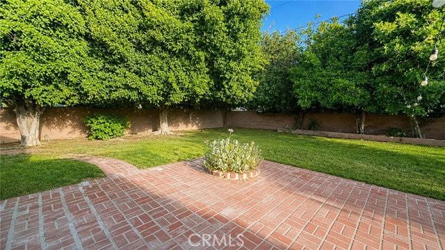 16508 Knapp St - Photo 2 of 8
