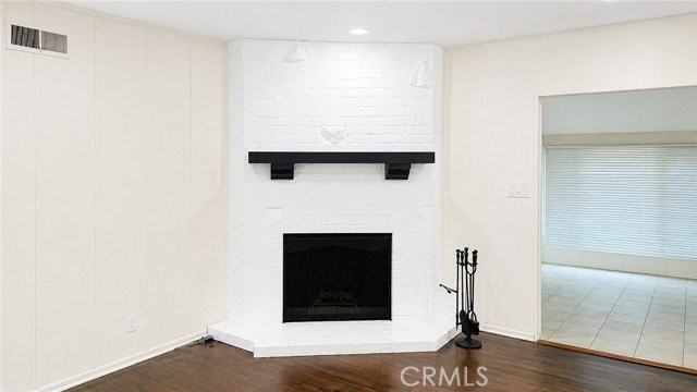 16508 Knapp St - Photo 3 of 8