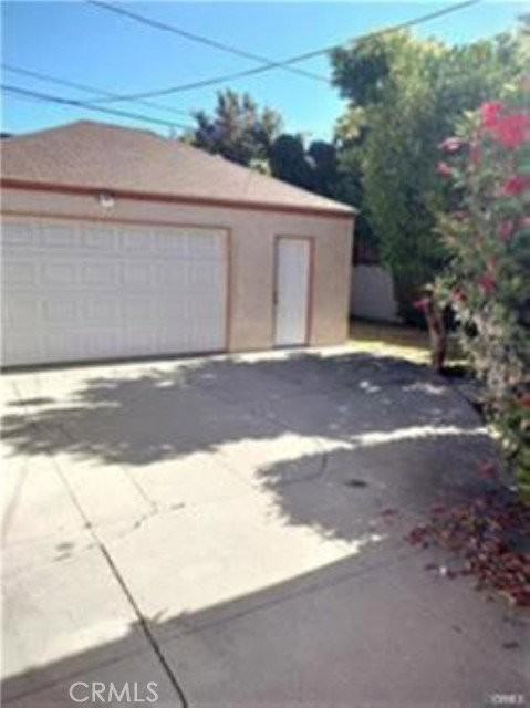 15235 La Maida St - Photo 7 of 8