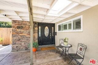 17150 Cantlay St - Photo 2 of 7