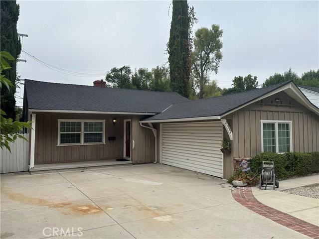 21339 Velicata St - Photo 3 of 8