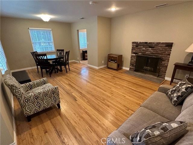 21339 Velicata St - Photo 5 of 8
