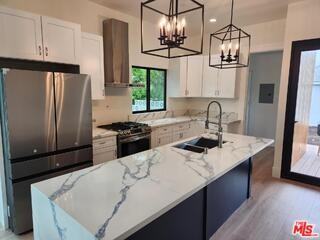 16641 Mccormick St - Photo 4 of 8