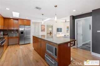 22526 Friar St - Photo 6 of 8