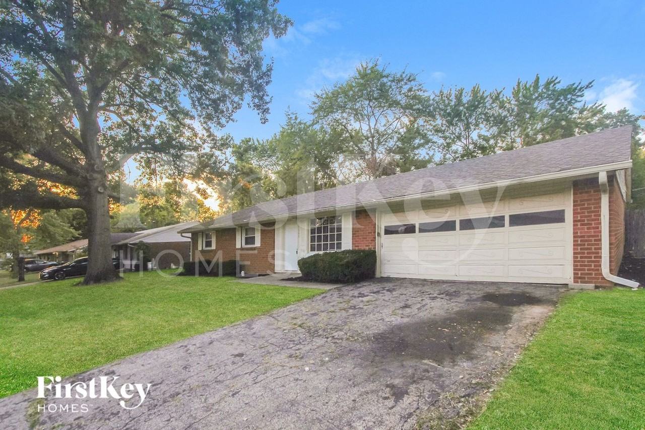 11048 Mcdowell Dr - Photo 2 of 16