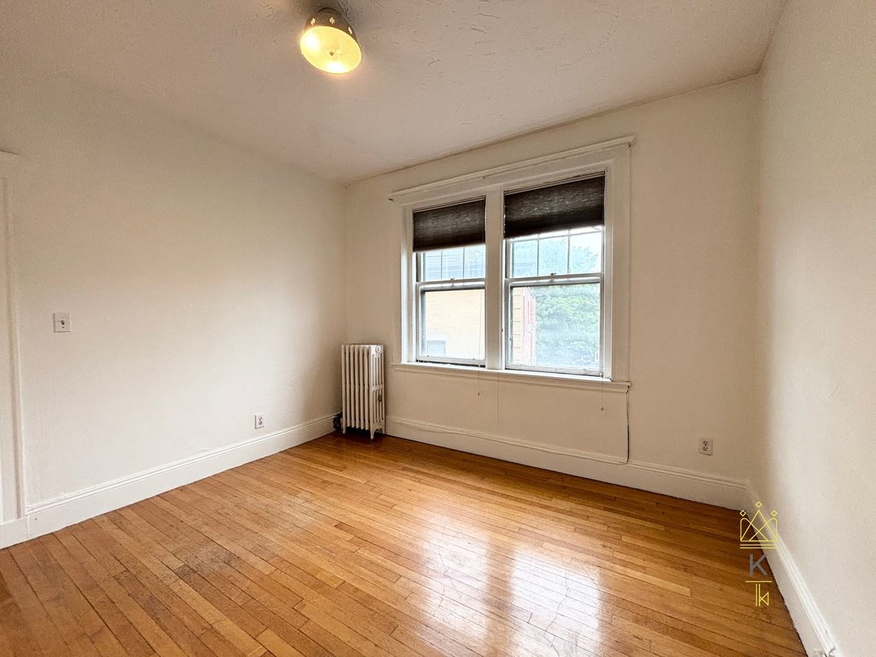 455 Washington St #4 - Photo 7 of 14