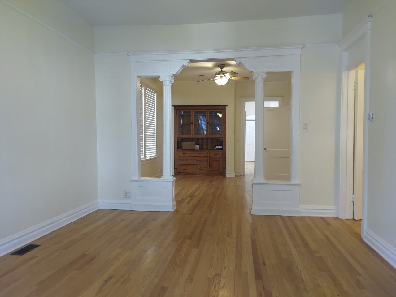 3446 N Damen Ave #1 - Photo 4 of 19