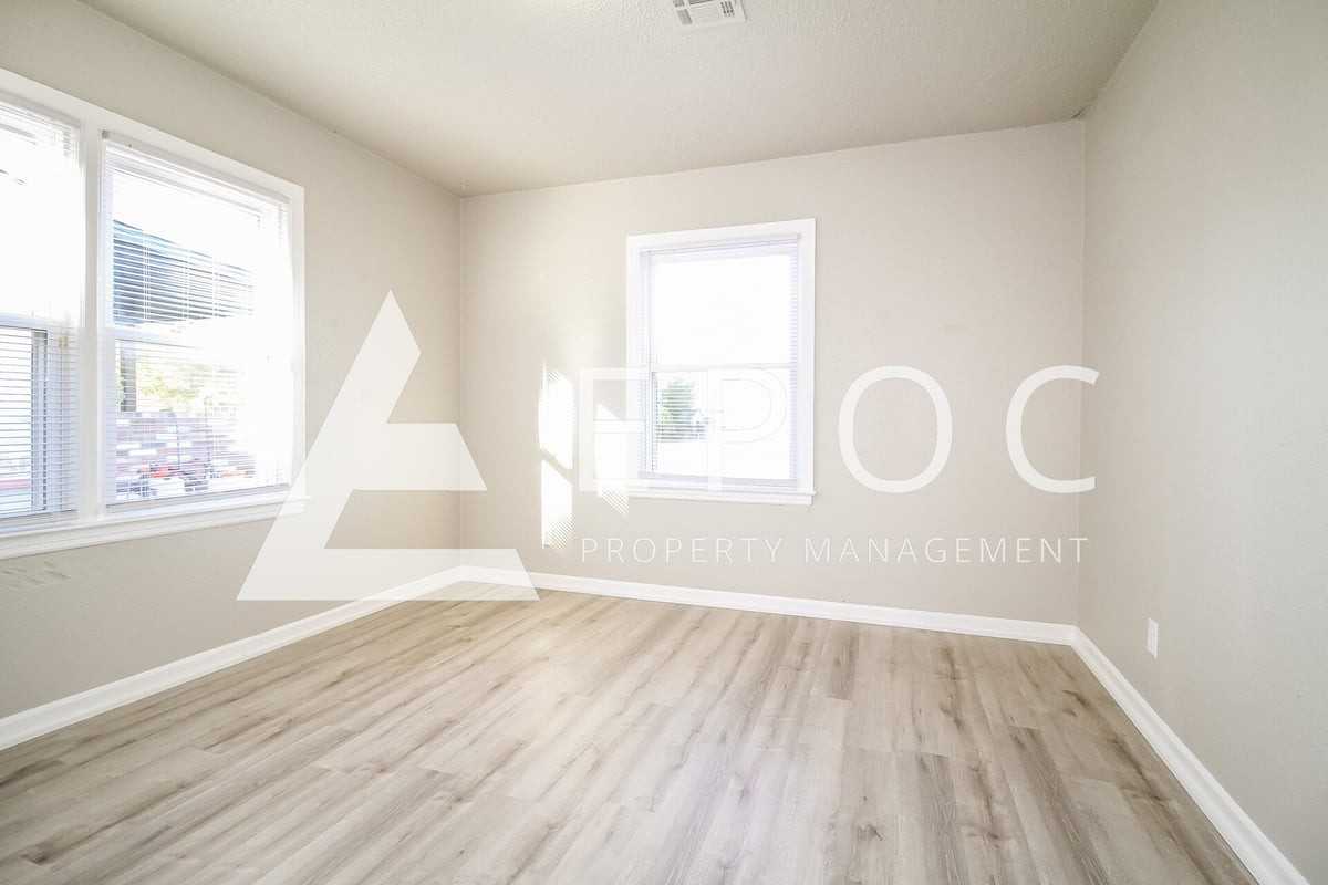 3010 N Fonshill Ave - Photo 6 of 15