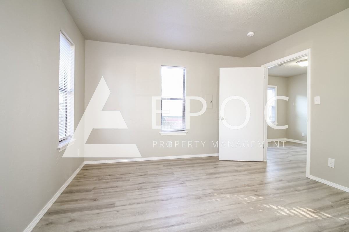 3010 N Fonshill Ave - Photo 7 of 15