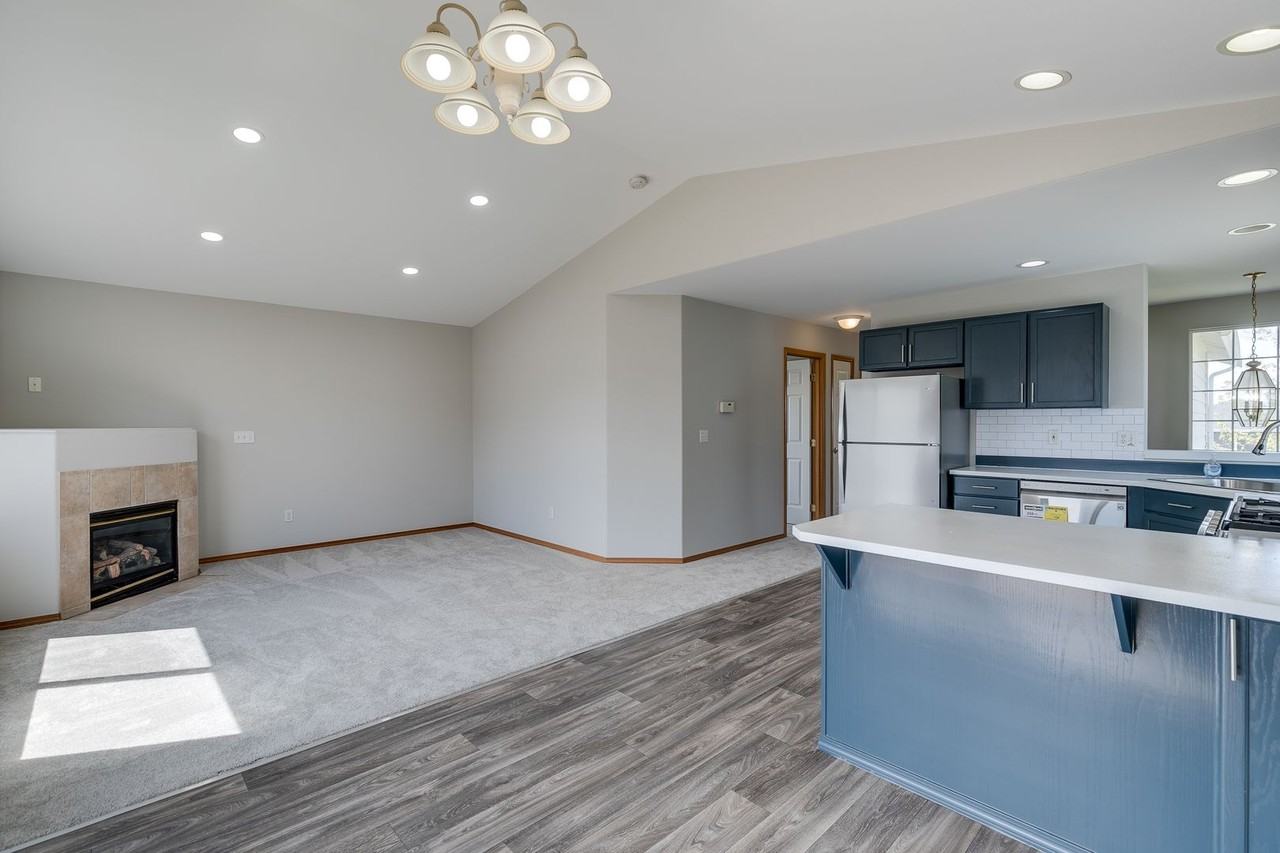 11118 16th Pl Se - Photo 3 of 21