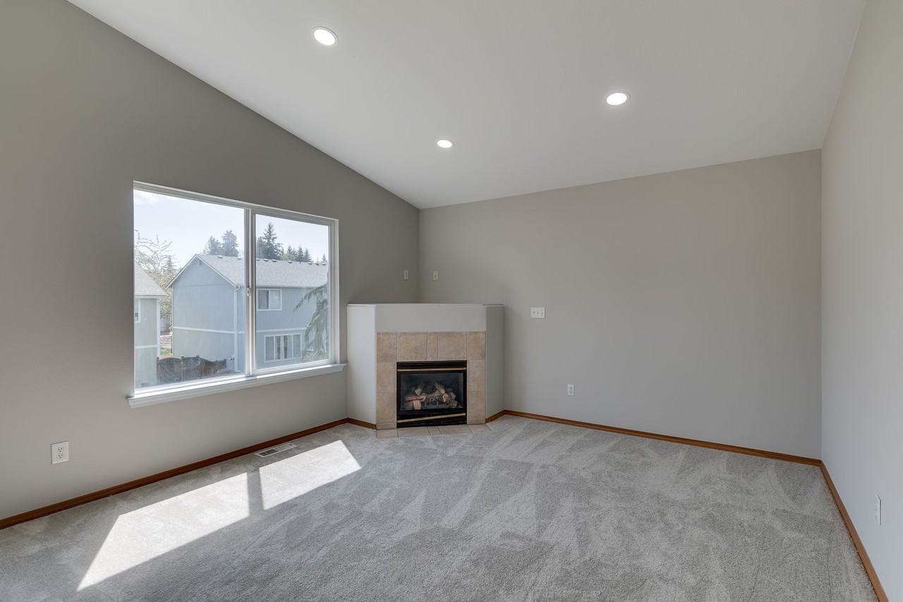 11118 16th Pl Se - Photo 6 of 21