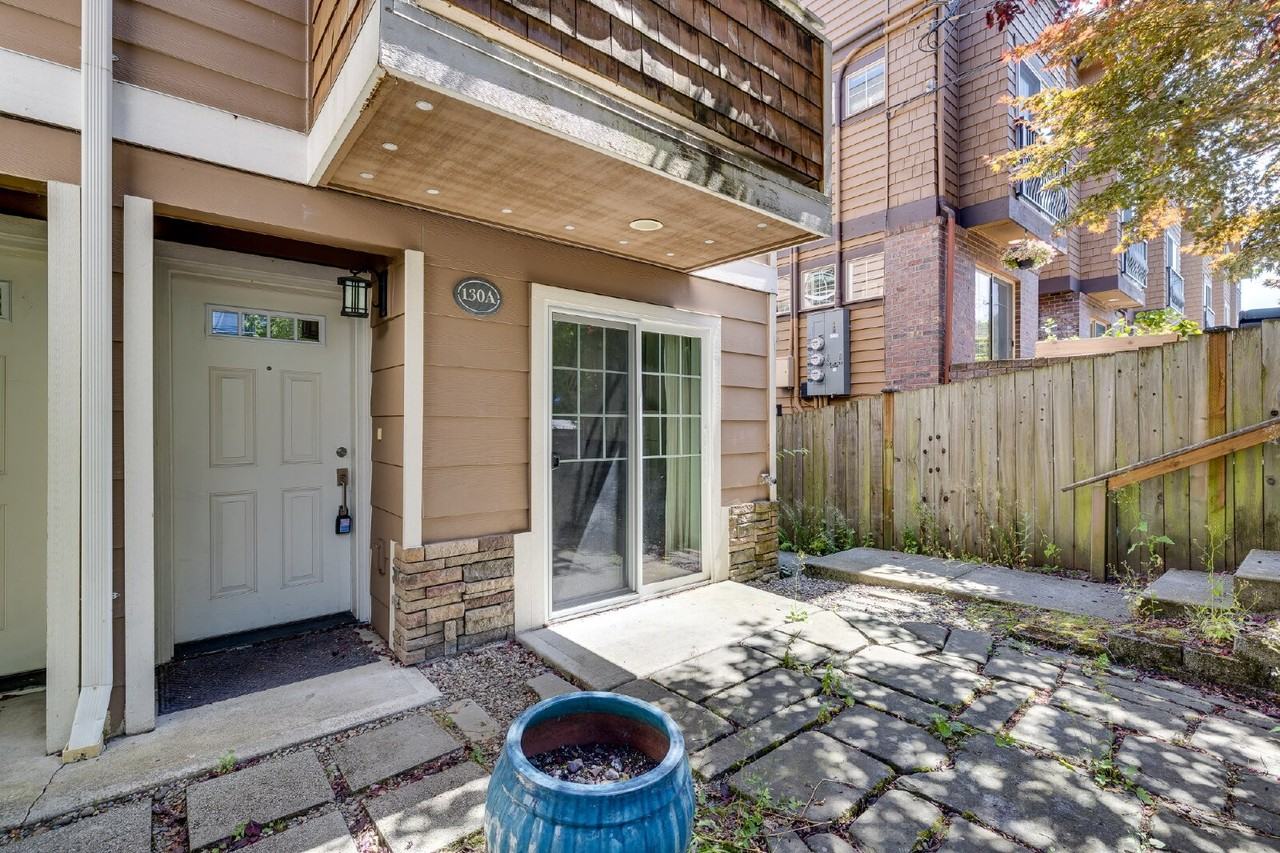 130 25th Ave E - Photo 2 of 30