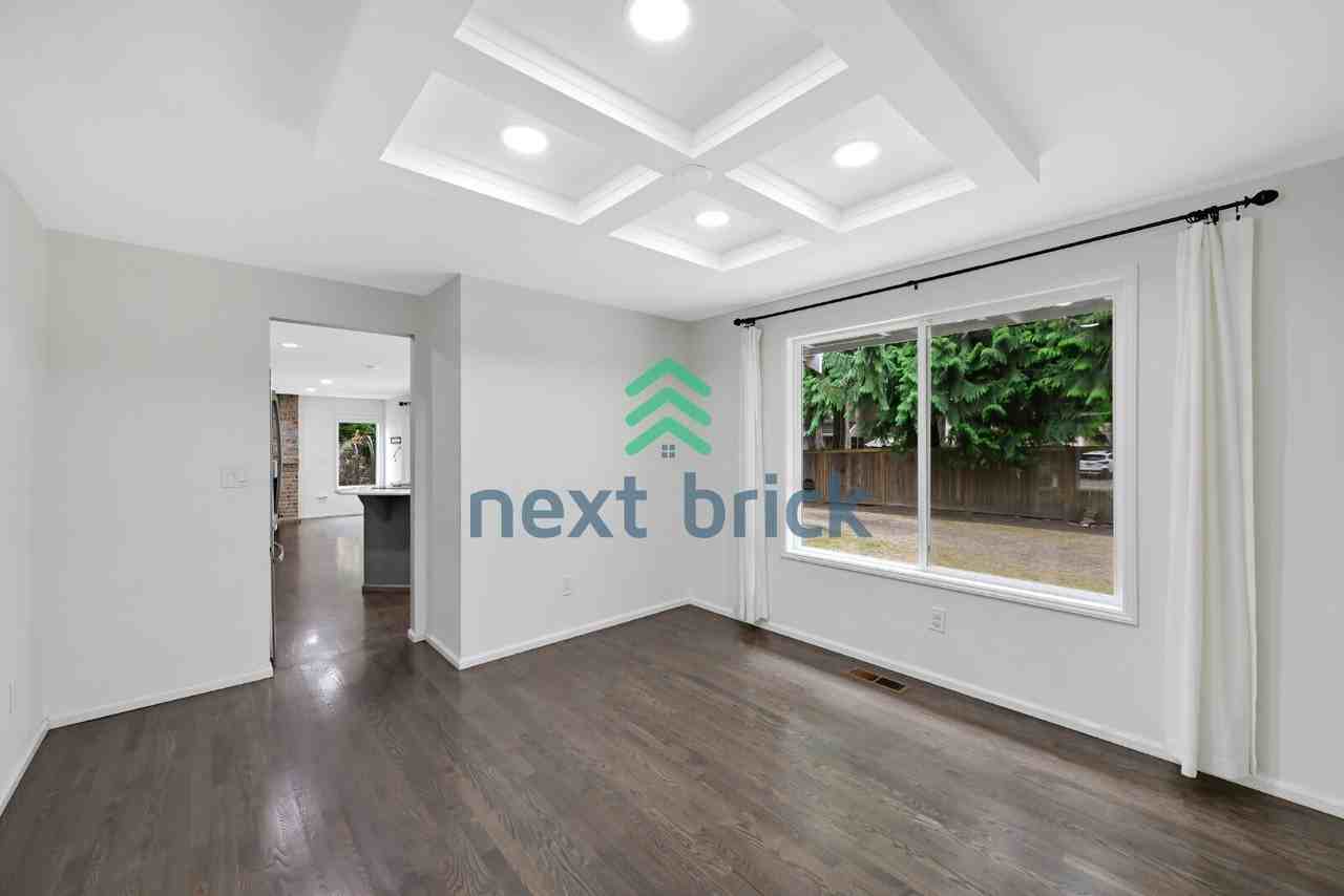 2606 161st St Se - Photo 5 of 25