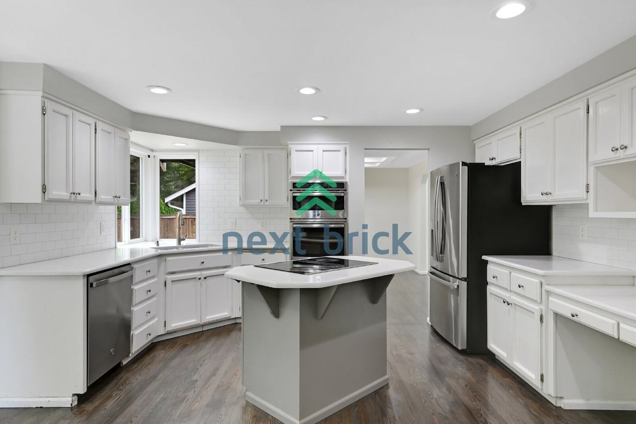 2606 161st St Se - Photo 6 of 25