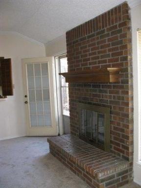 2812 Springhaven Ct - Photo 3 of 15