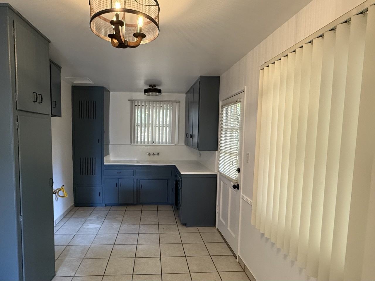 2010 Verdugo Blvd #1 - Photo 4 of 10