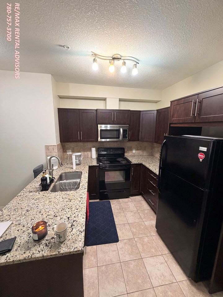 1540 Sherwood Blvd Nw - Photo 2 of 7