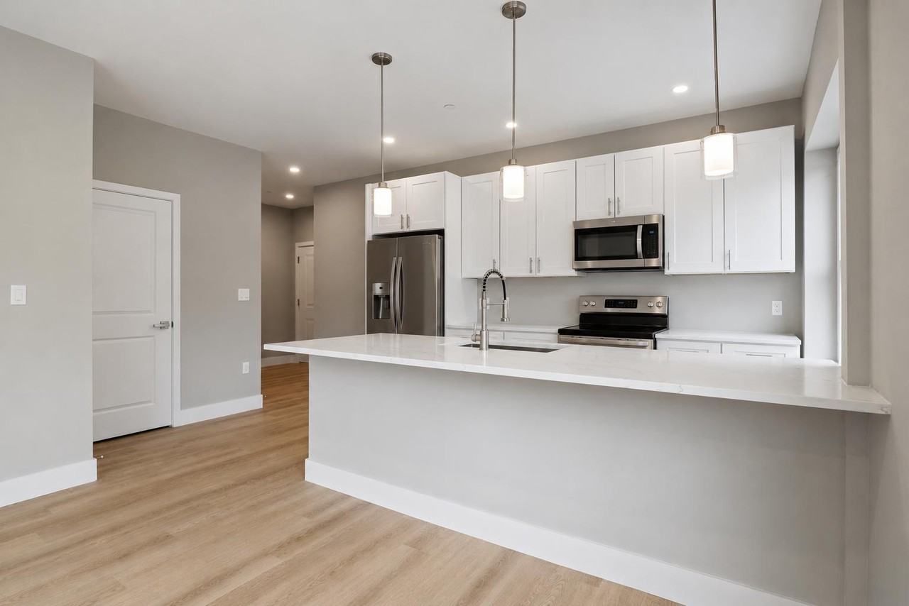 298 Main St #2A - Photo 7 of 33