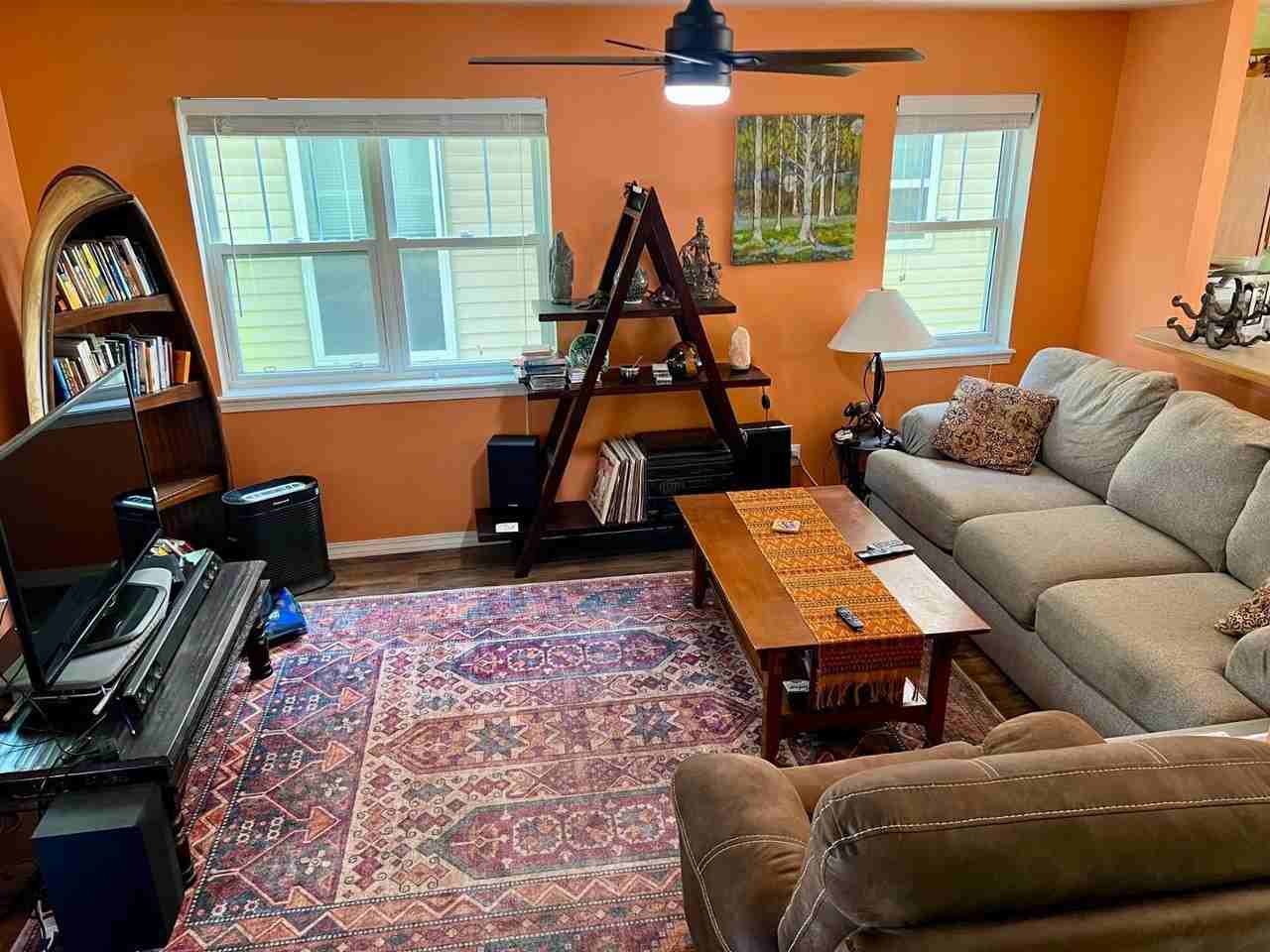 1344 Bulwer St - Photo 3 of 18