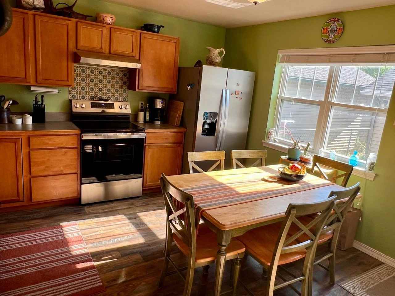 1344 Bulwer St - Photo 6 of 18