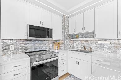 2115 Ala Wai Blvd #PH4 - Photo 4 of 16