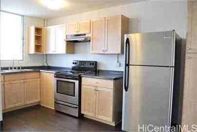 1707 Nuuanu Ave #5 - Photo 2 of 9
