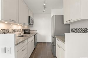 featured image of 2092 Kuhio Ave #906
