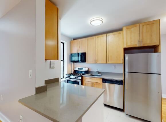 2 W 111th St Apt 4 #04A - Photo 2 of 9
