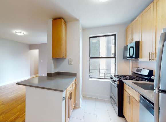 2 W 111th St Apt 4 #04A - Photo 3 of 9