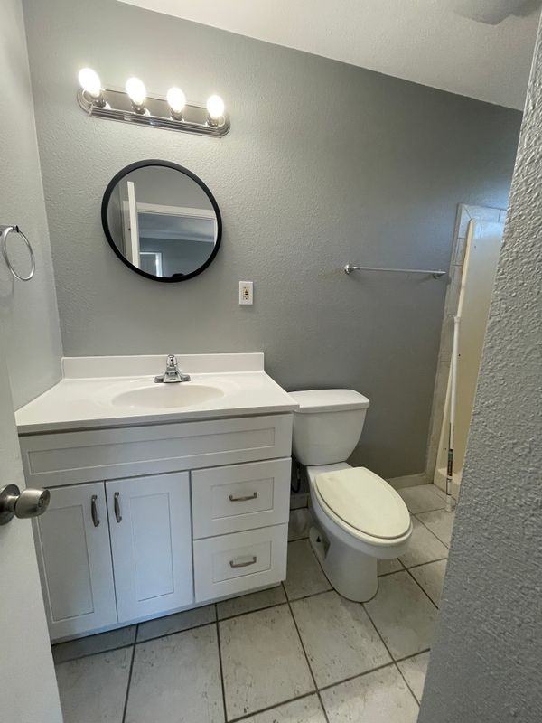 148 W Hall Ave - Photo 7 of 7