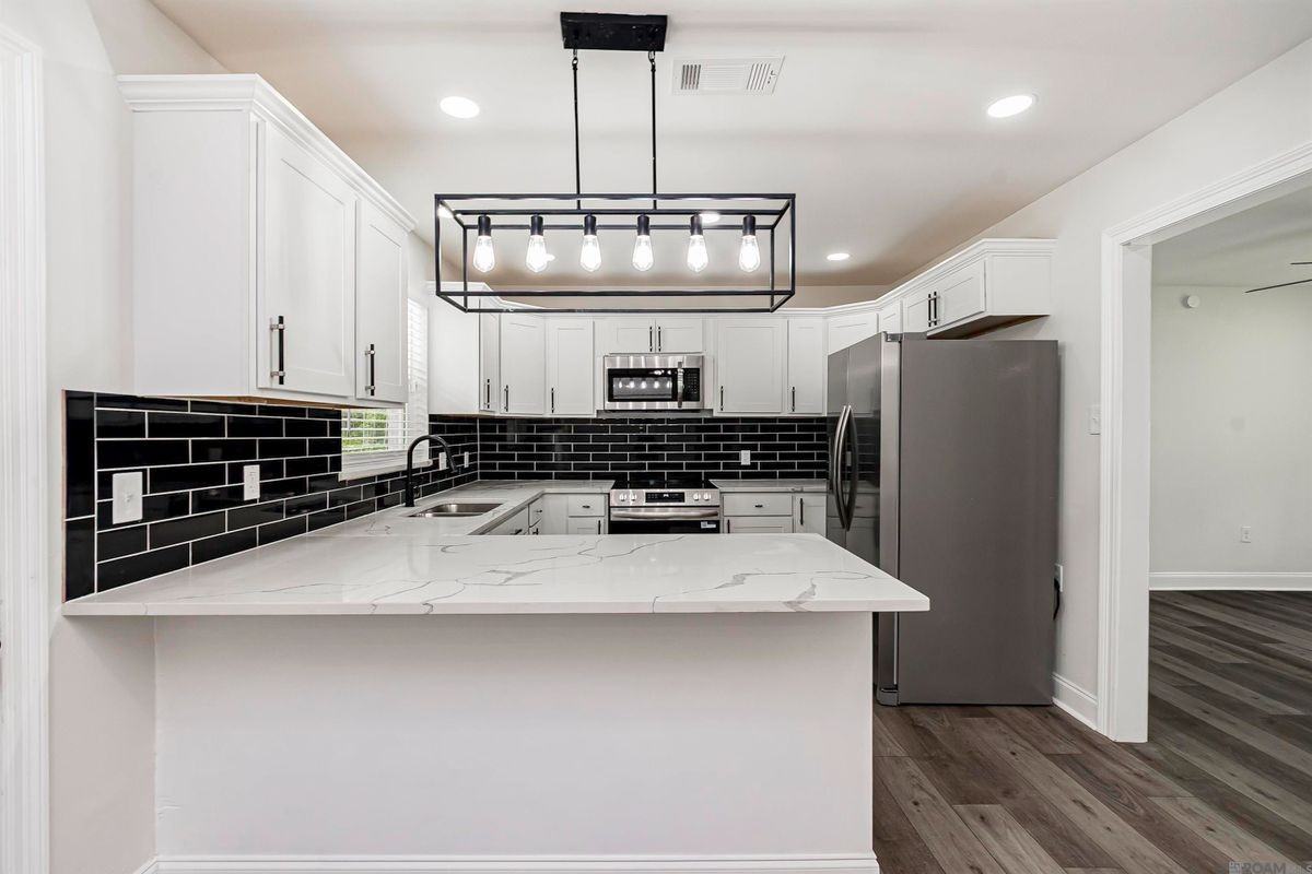 5255 Breckenridge Ave - Photo 6 of 20