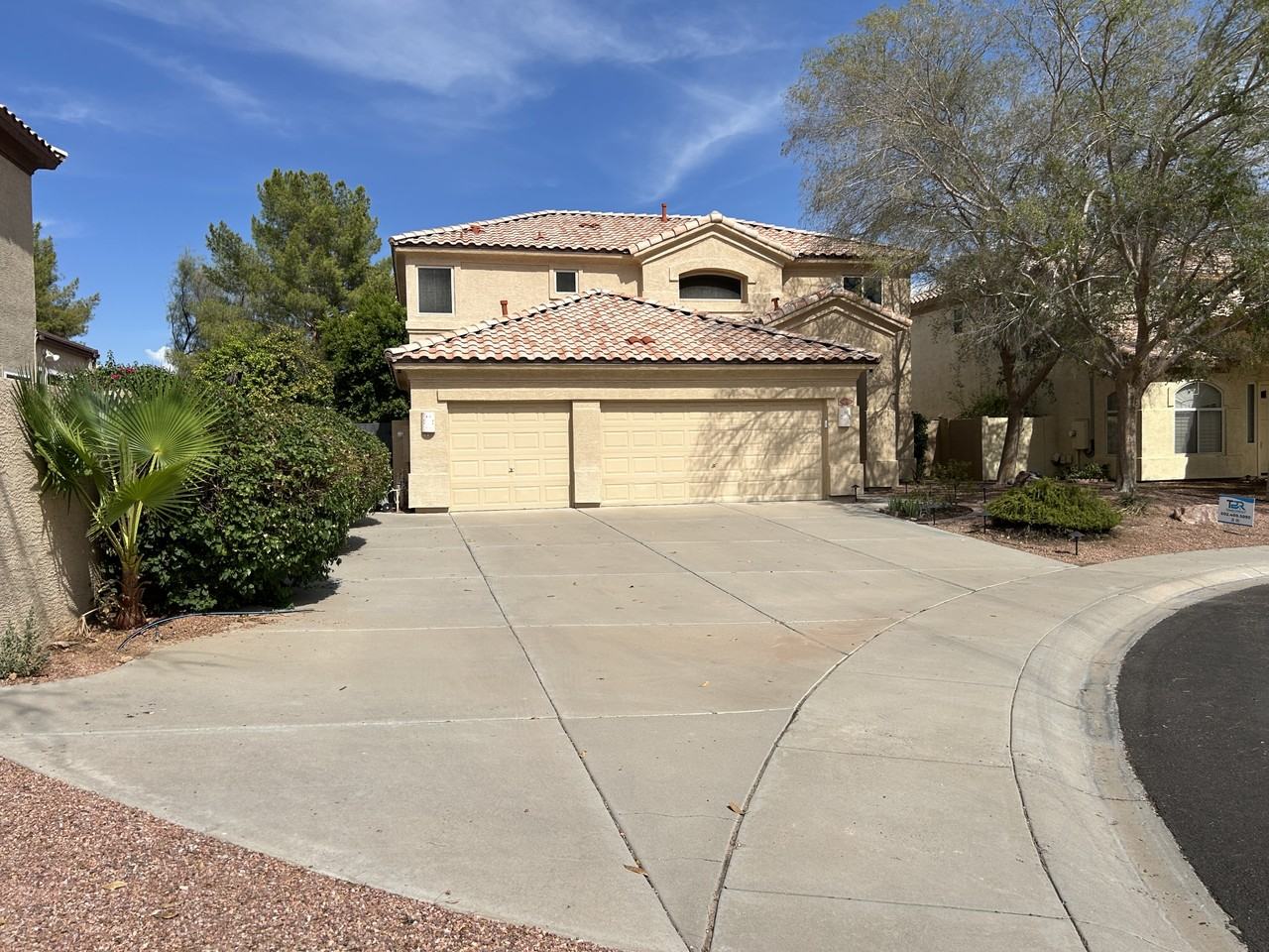 9885 S La Rosa Dr - Photo 2 of 48