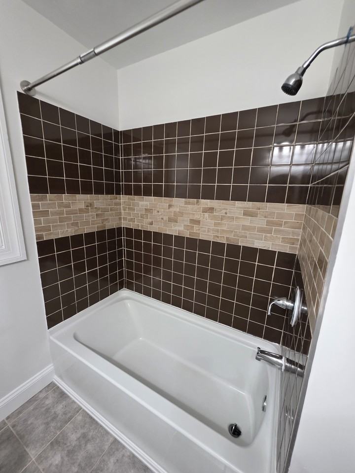 310 Decatur Ave - Photo 6 of 14