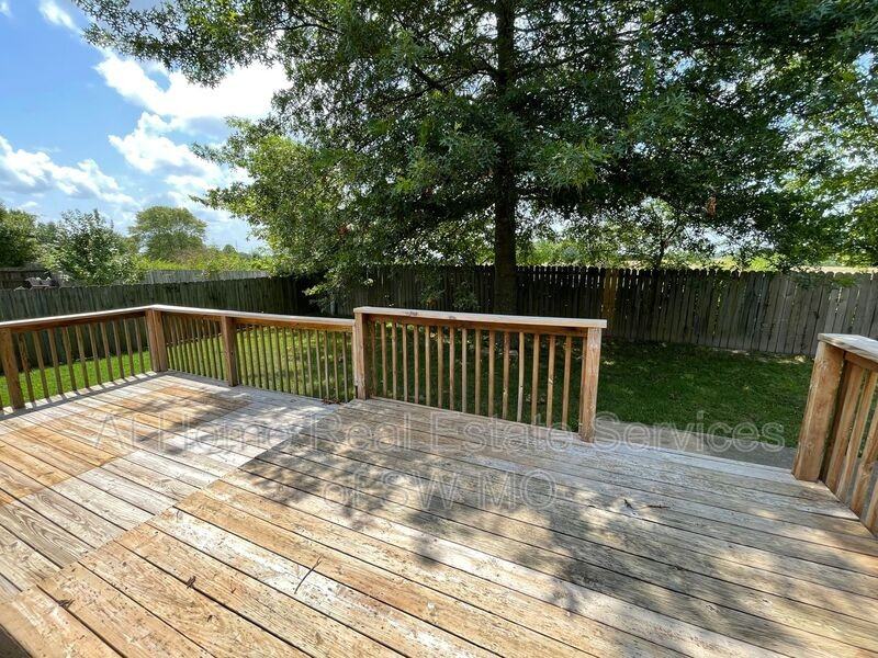 207 N Carlisle Dr - Photo 5 of 14