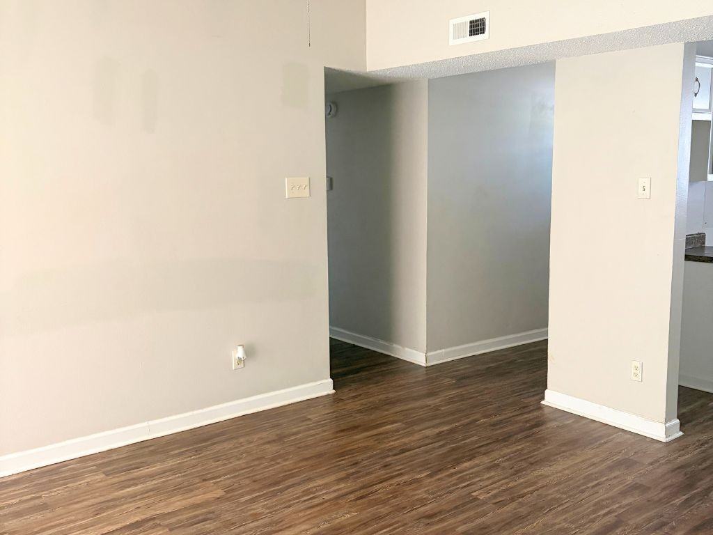 809 Nicole Dr - Photo 2 of 18