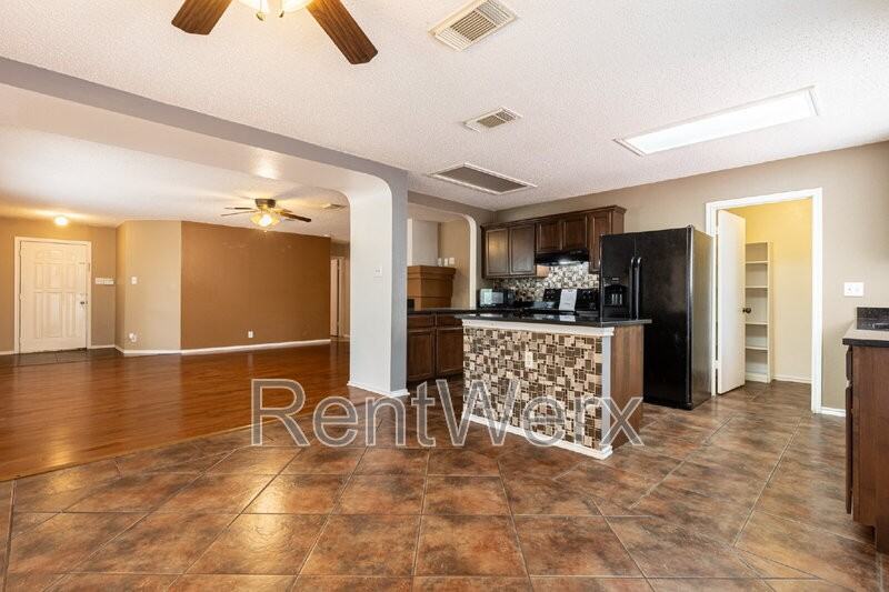 5602 Timber Bark - Photo 7 of 28