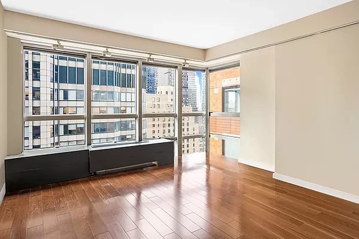 145 W 57th St #3 - Photo 2 of 3