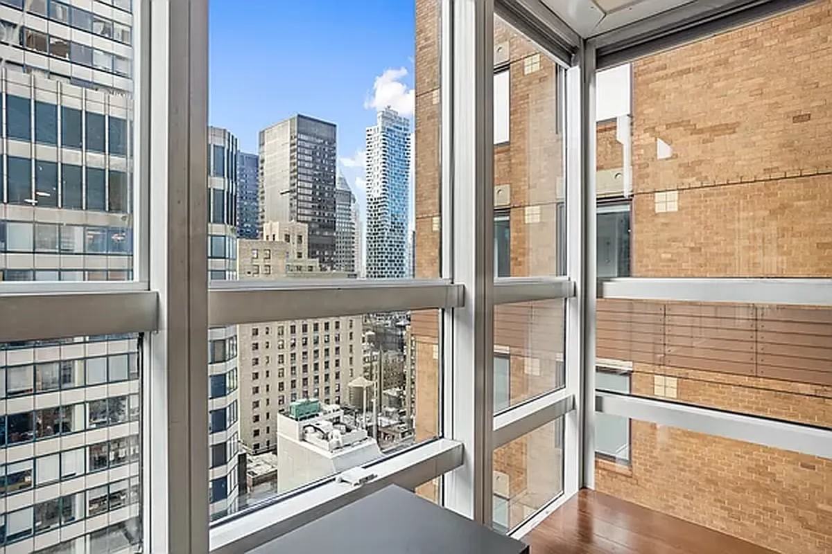 145 W 57th St #3 - Photo 3 of 3