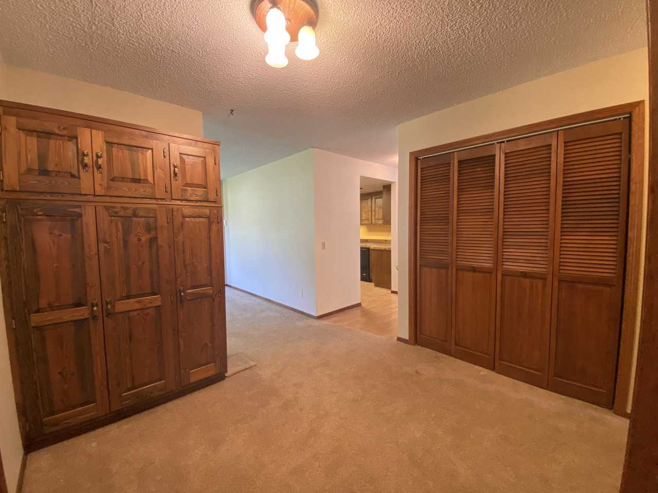 890 Kelley Rd - Photo 2 of 26